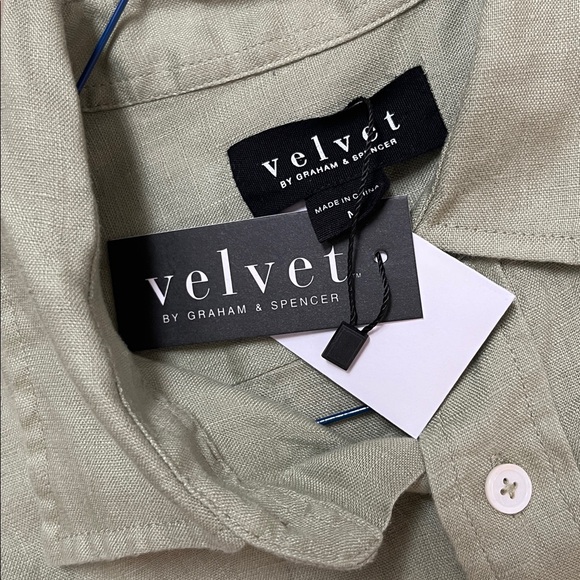 Velvet by Graham & Spencer Mens Caruso Linen Button Up Shirt in Celery M - Picture 8 of 8